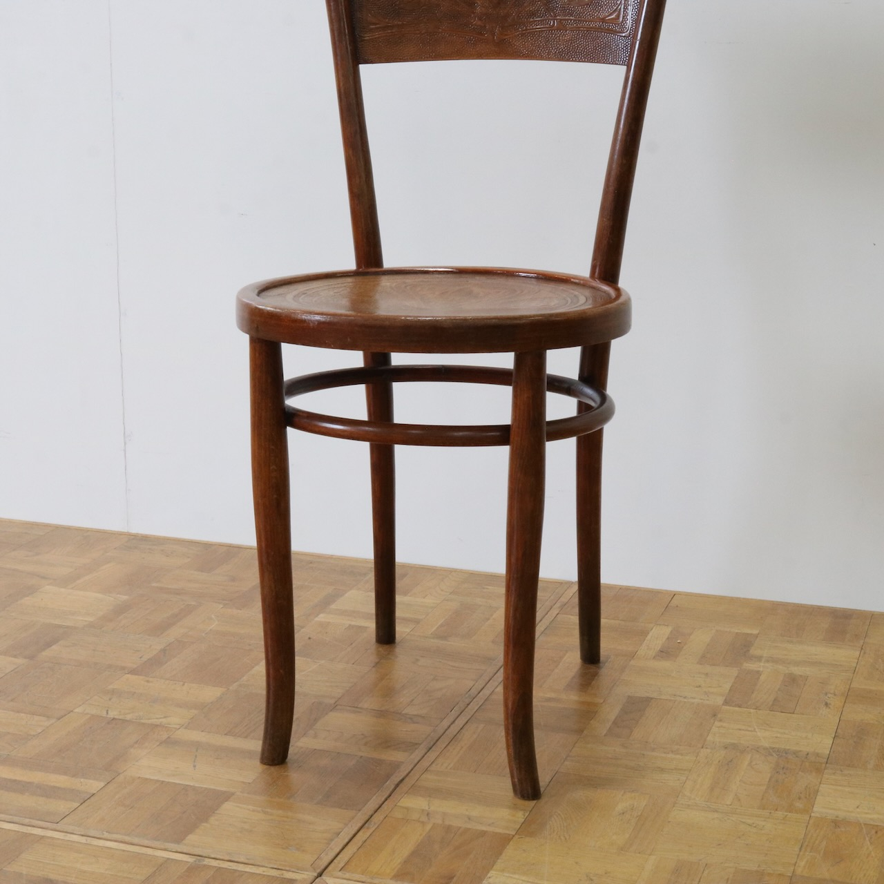 ベントウッドチェアー