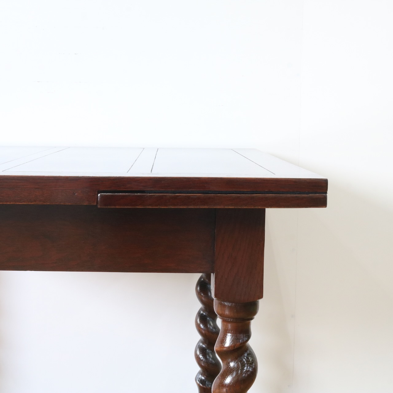 ドローリーフテーブル