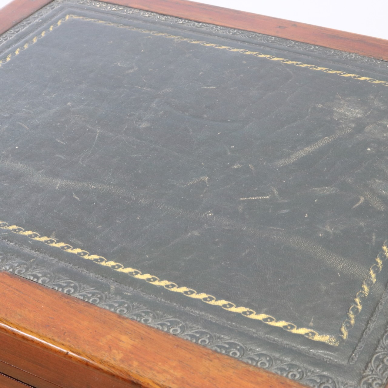 ライティングデスク