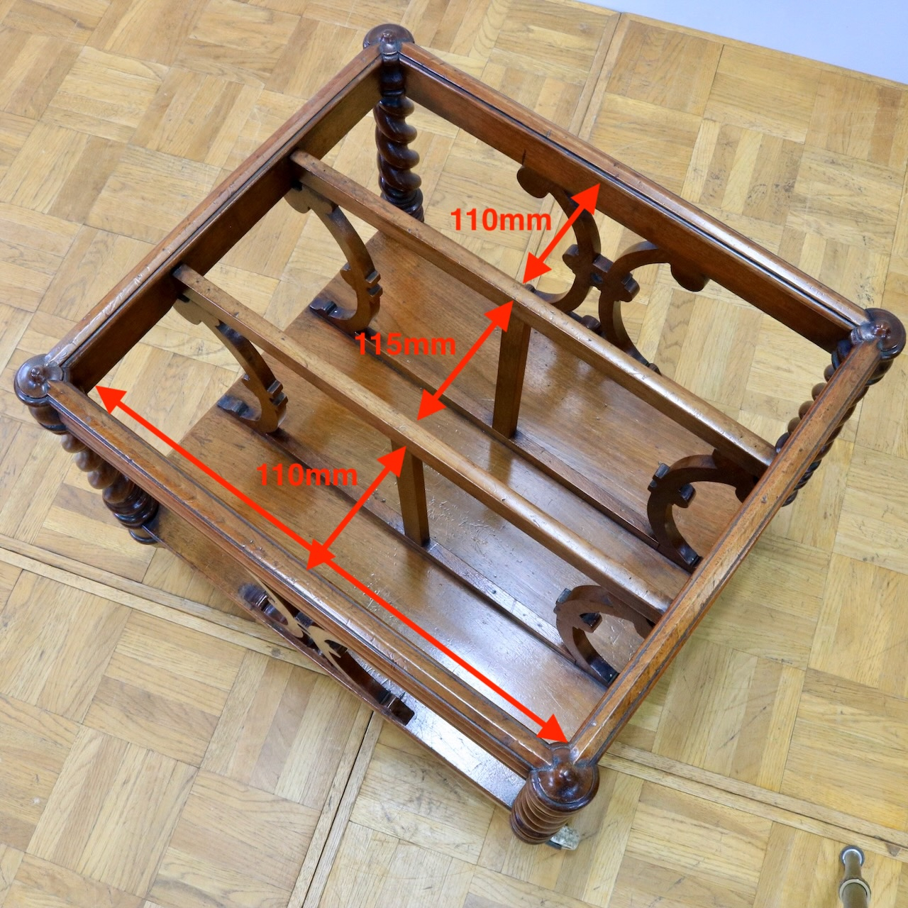 マガジンラック