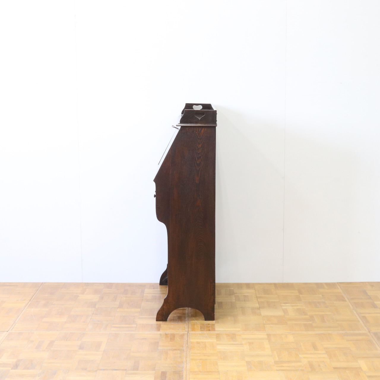 スチューデントビューロー