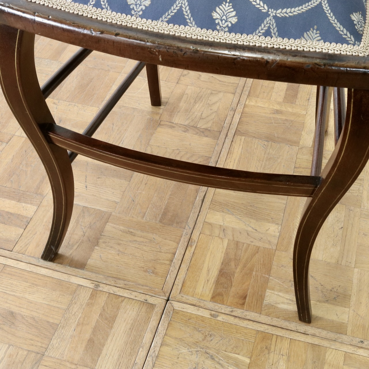 サイドチェアー