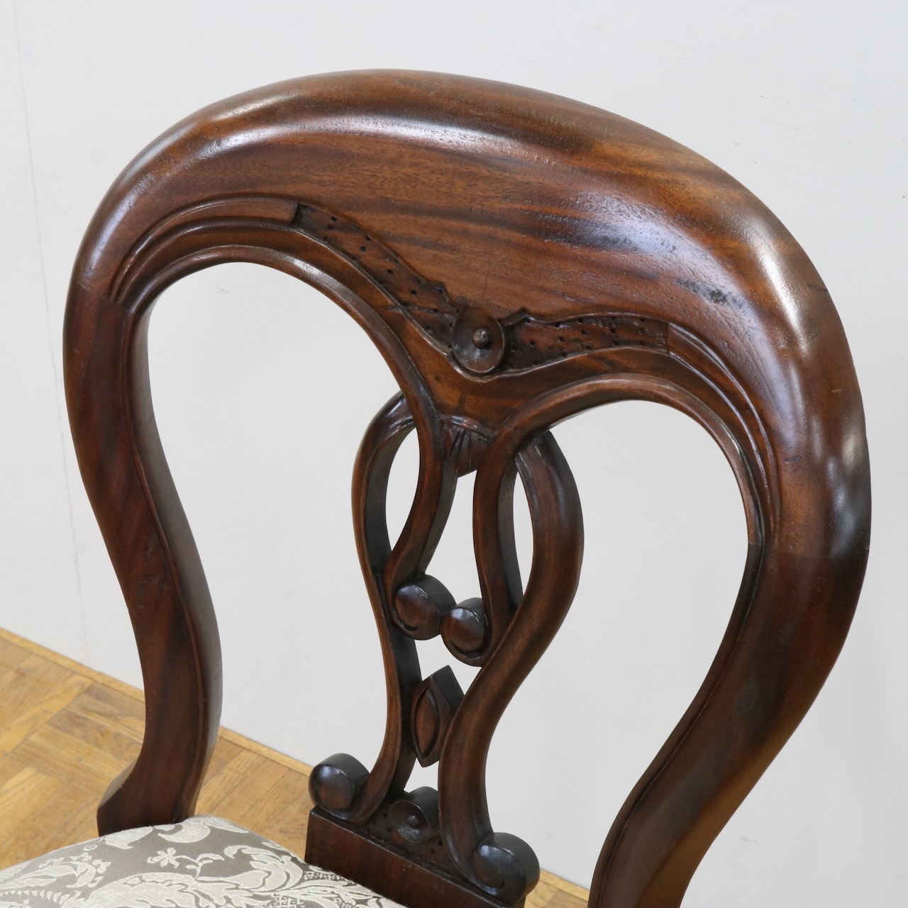 サイドチェアー