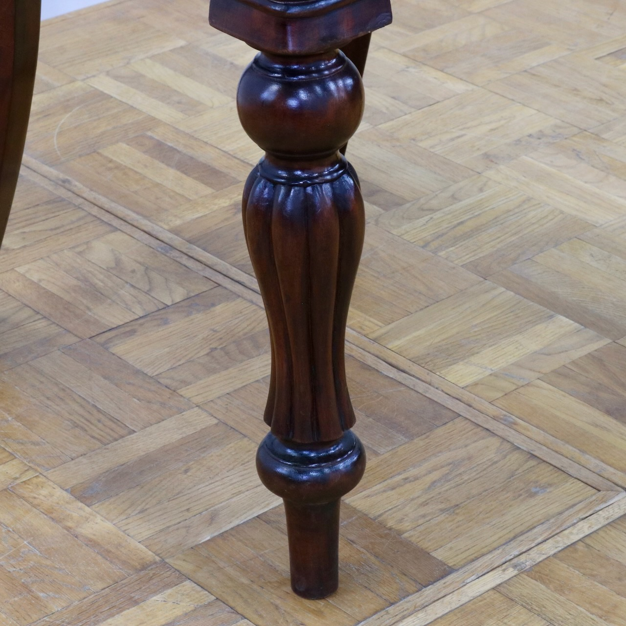 サイドチェアー