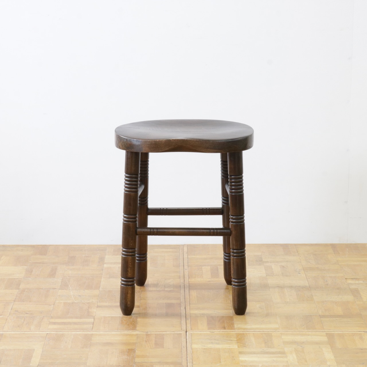 スツール