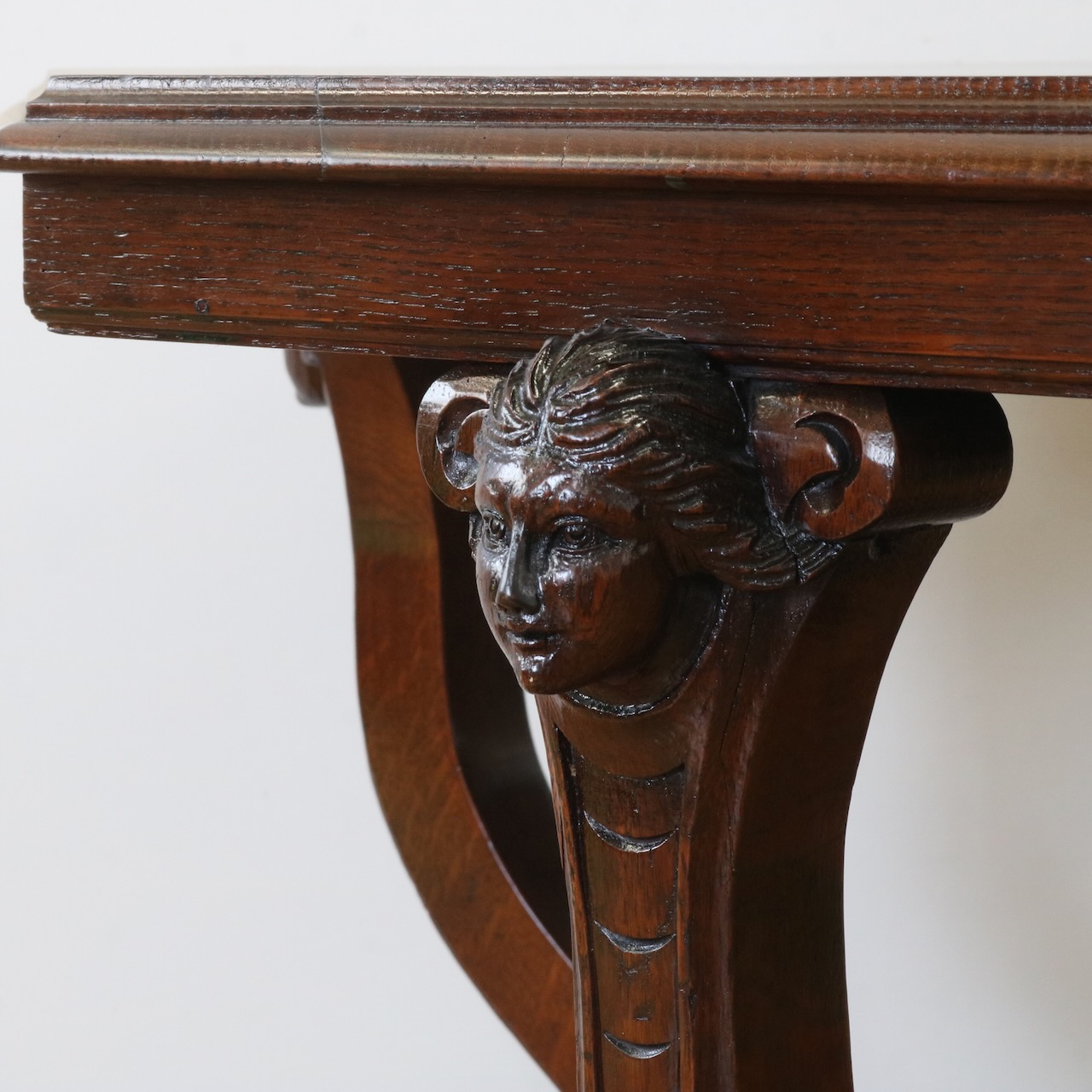 ティーテーブル