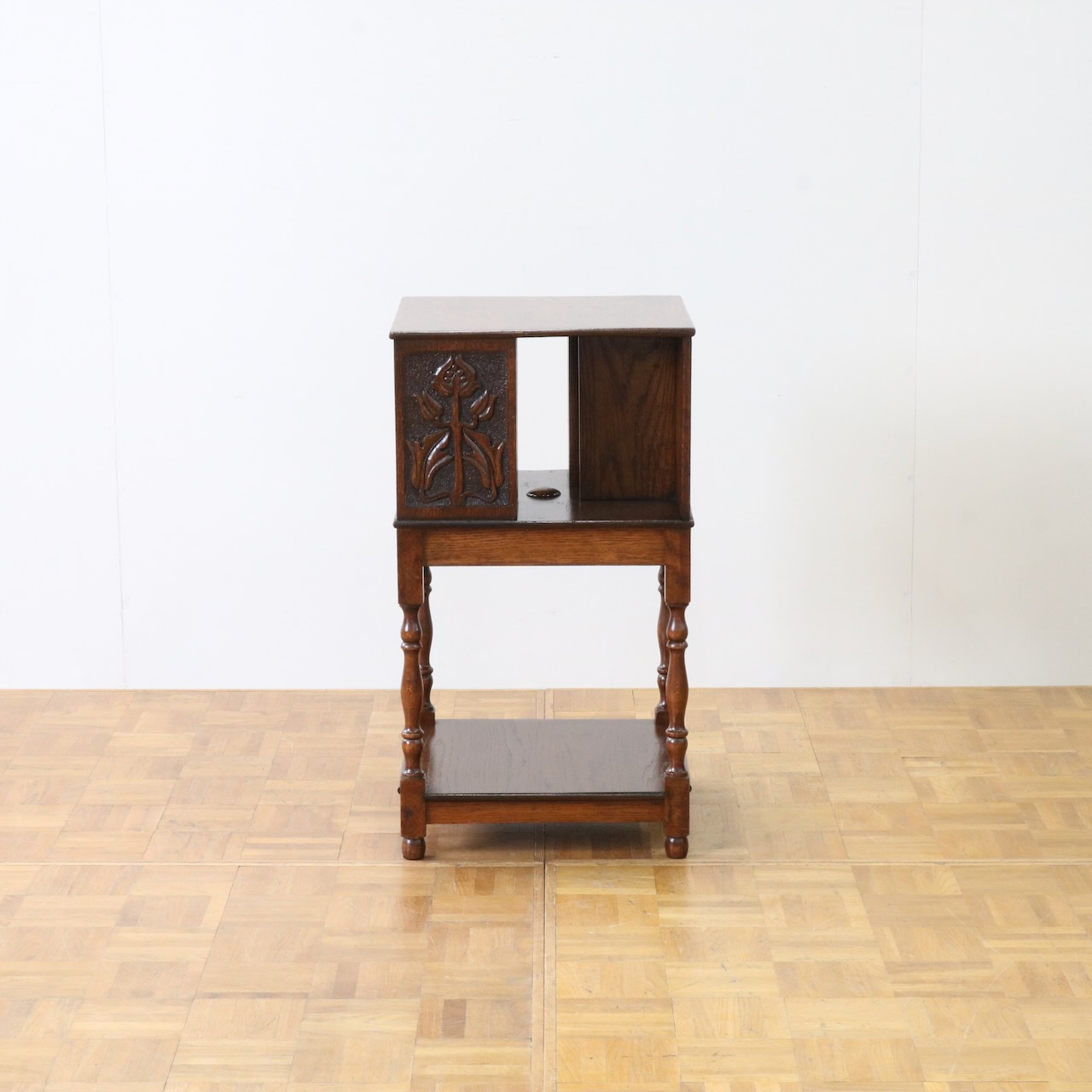 ブックシェルフ