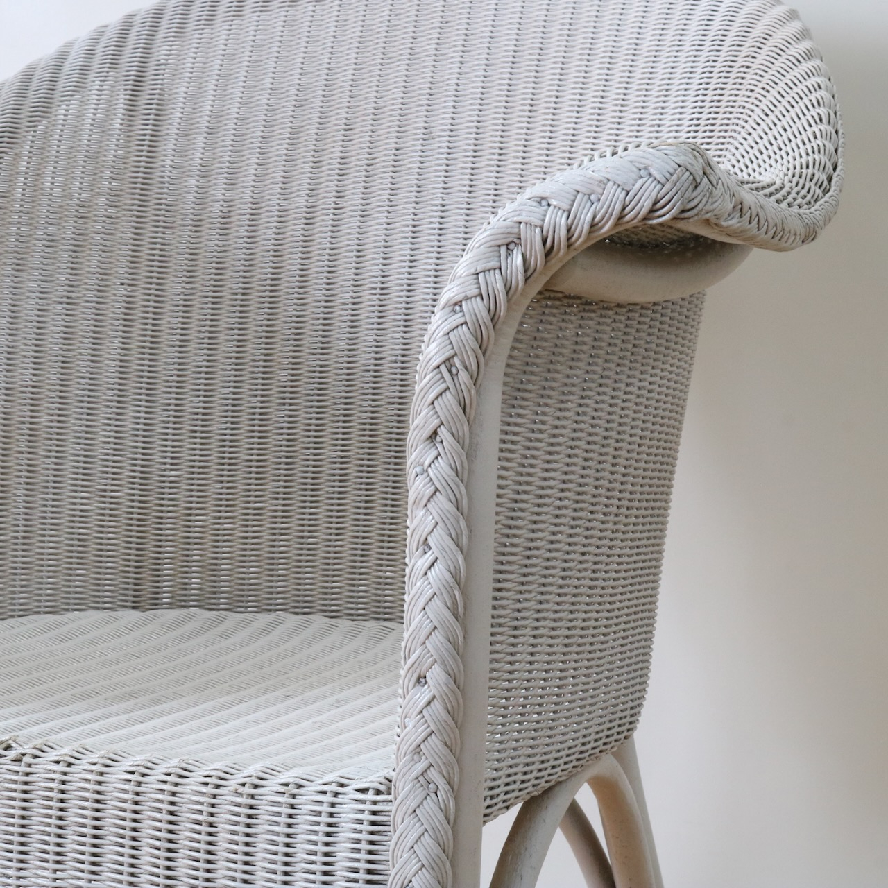 ロイドルームチェアー