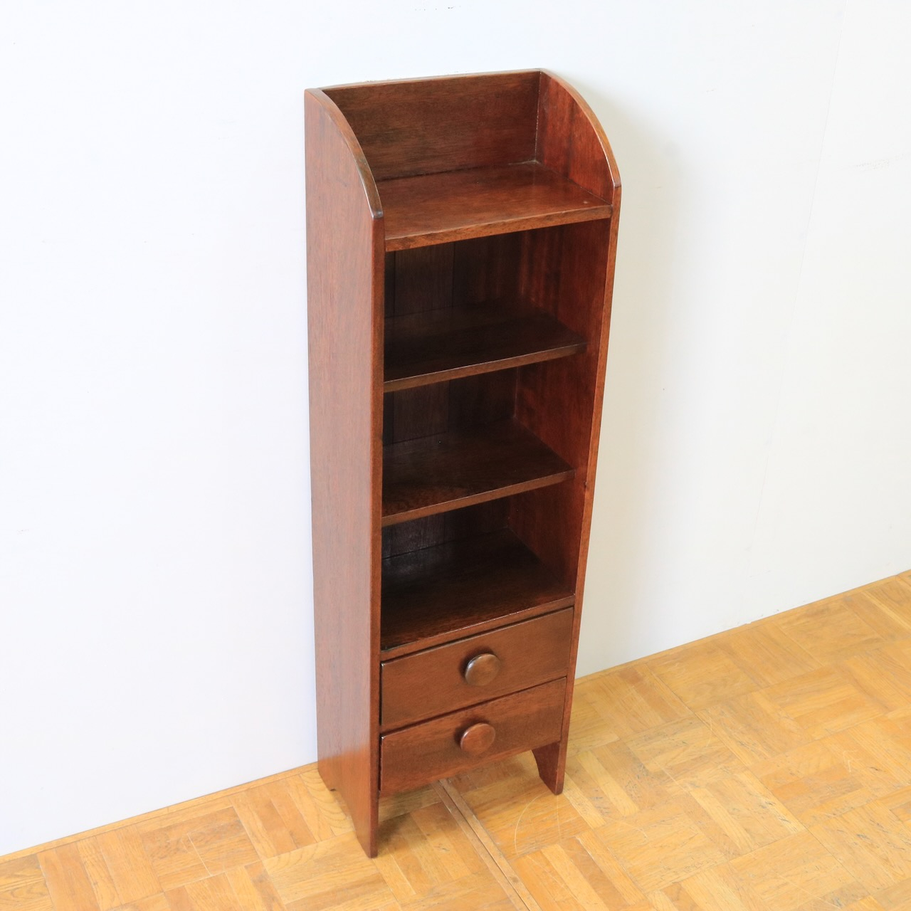 ブックシェルフ