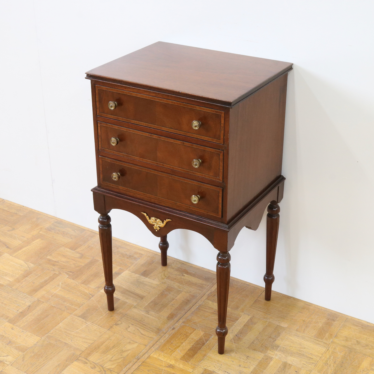 チェストオブドロワーズ