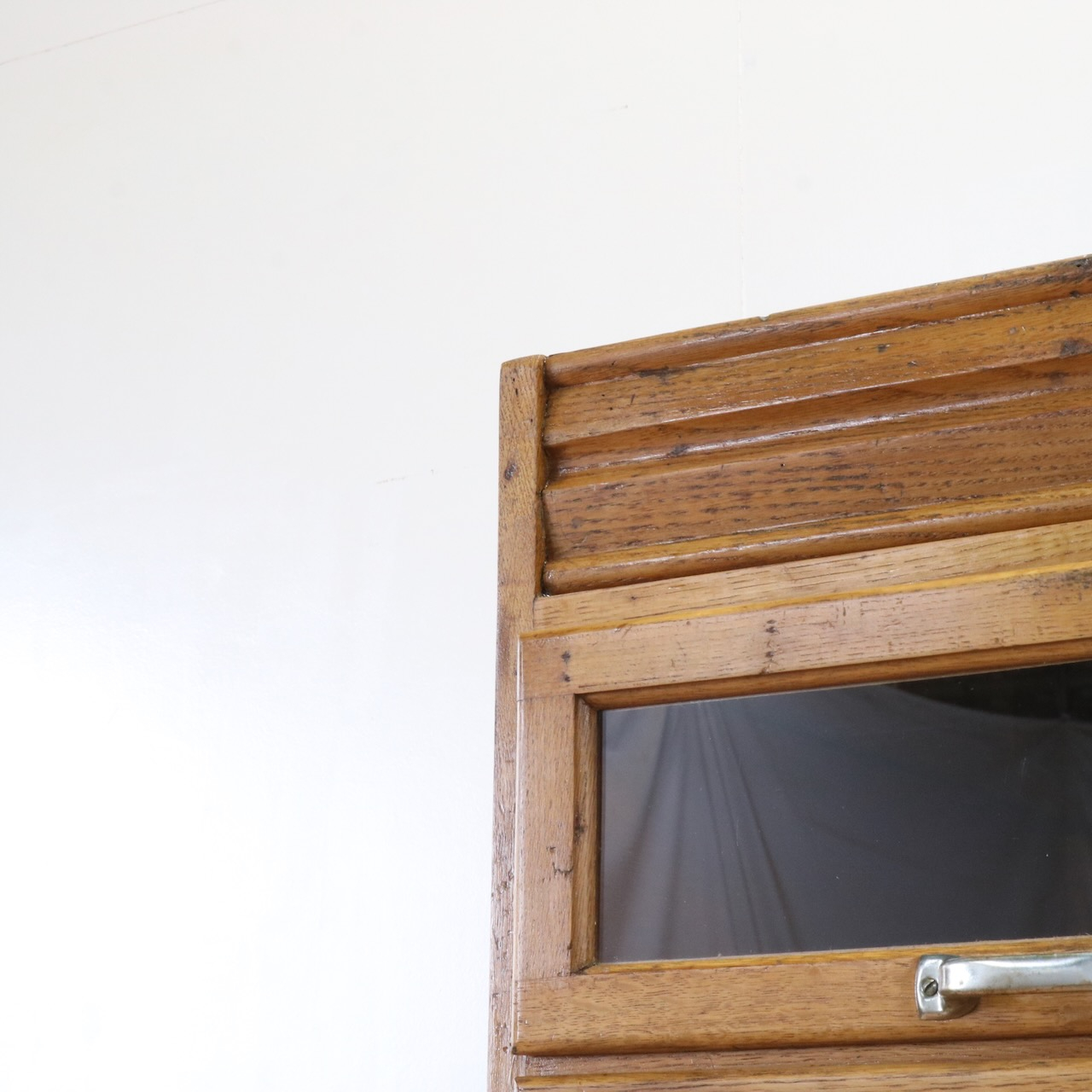 シャツキャビネット