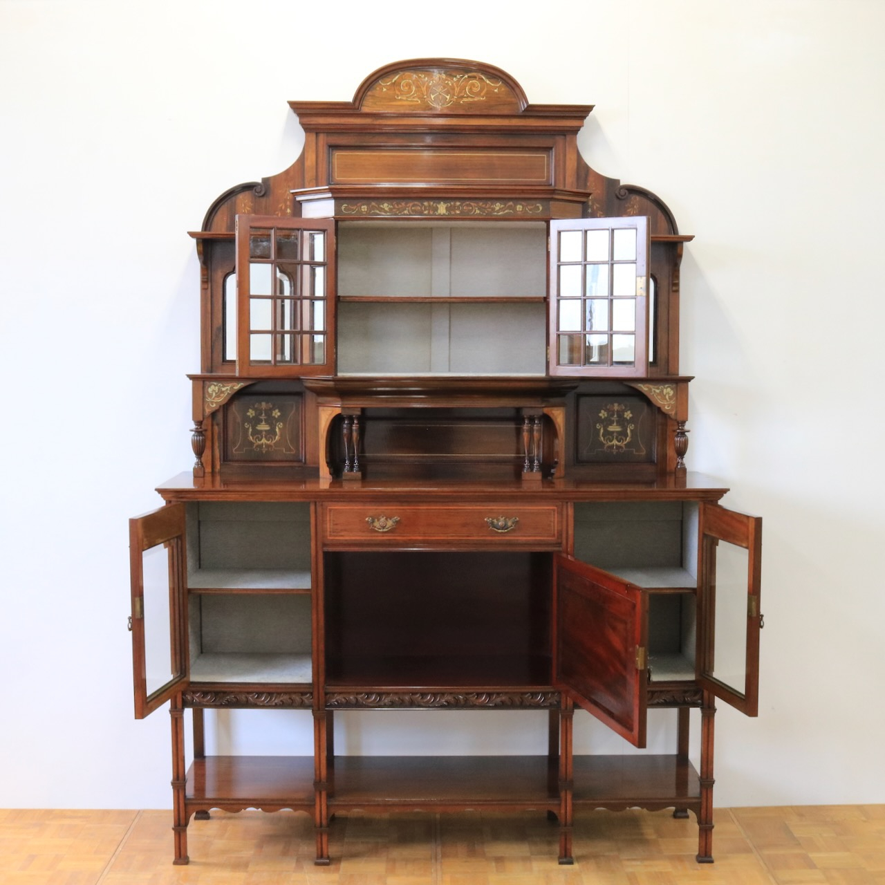 ミラーバックサイドボード