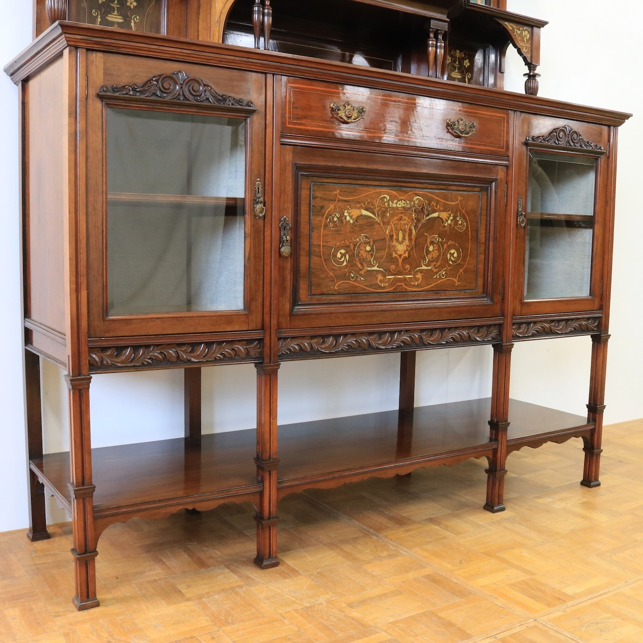 ミラーバックサイドボード