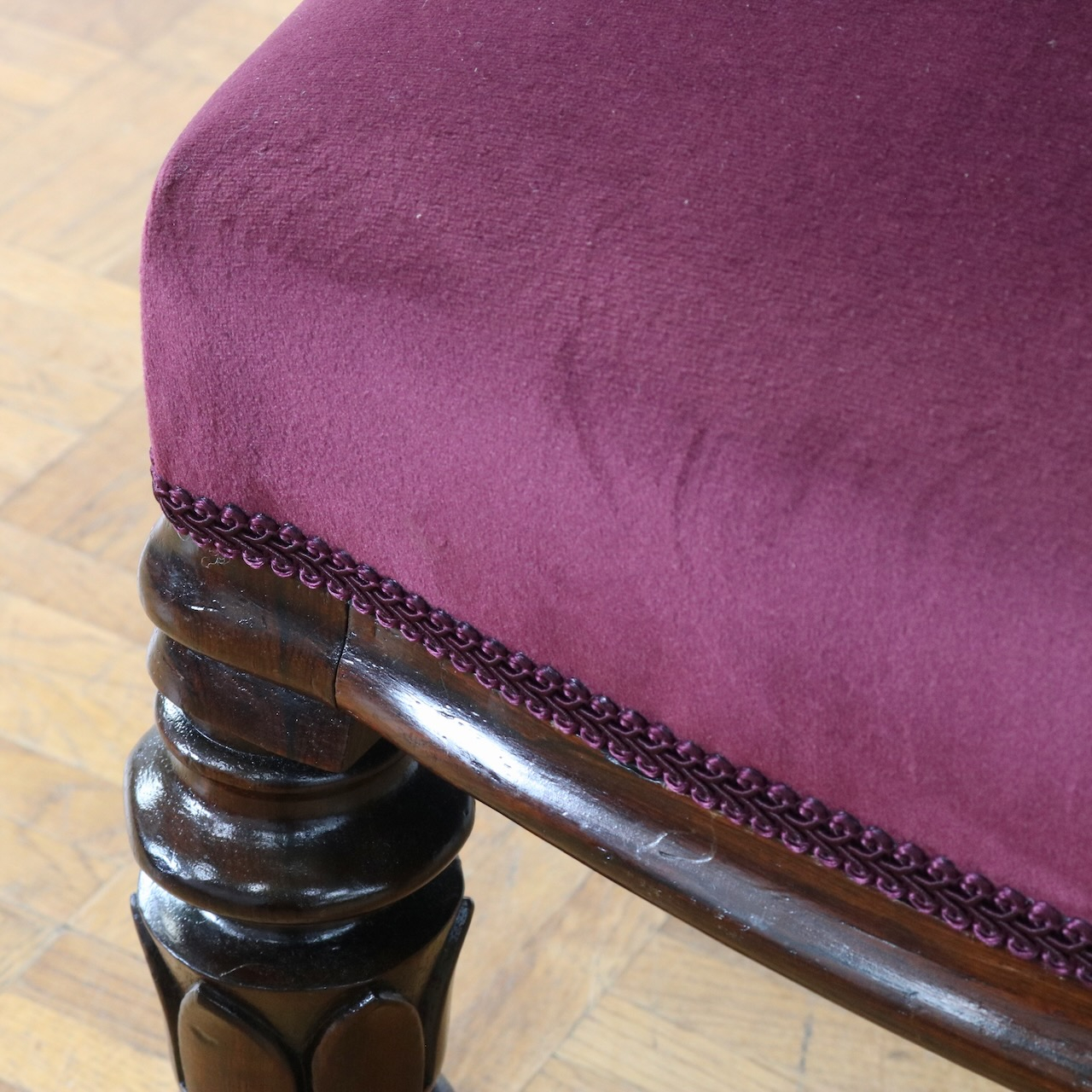 ナーシングチェアー