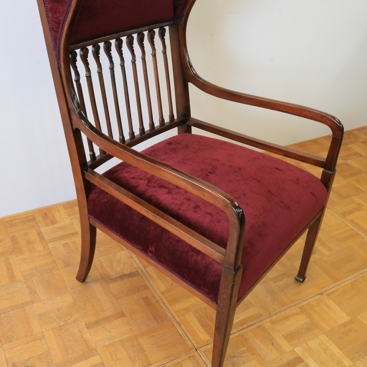 アームチェアー