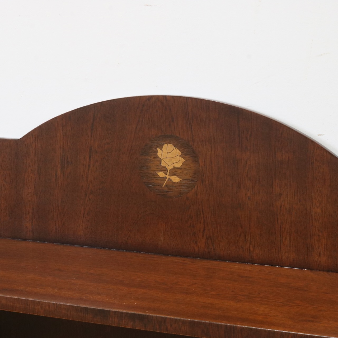 ブックシェルフ