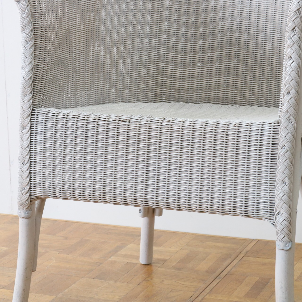 ロイドルームチェアー