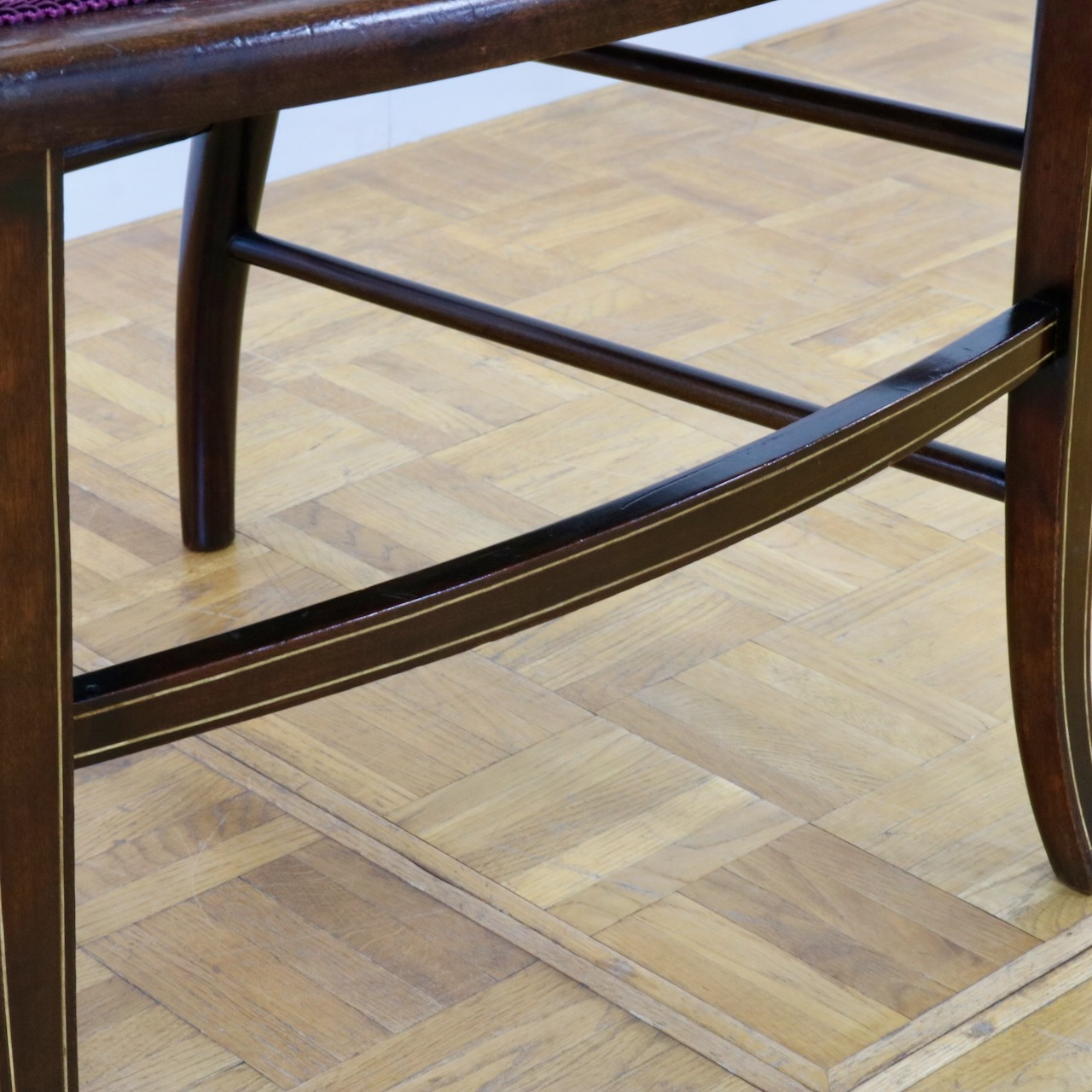 アームチェアー