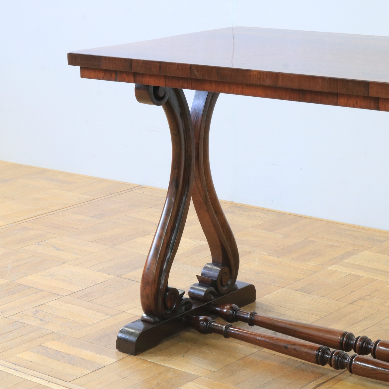 コーヒーテーブル