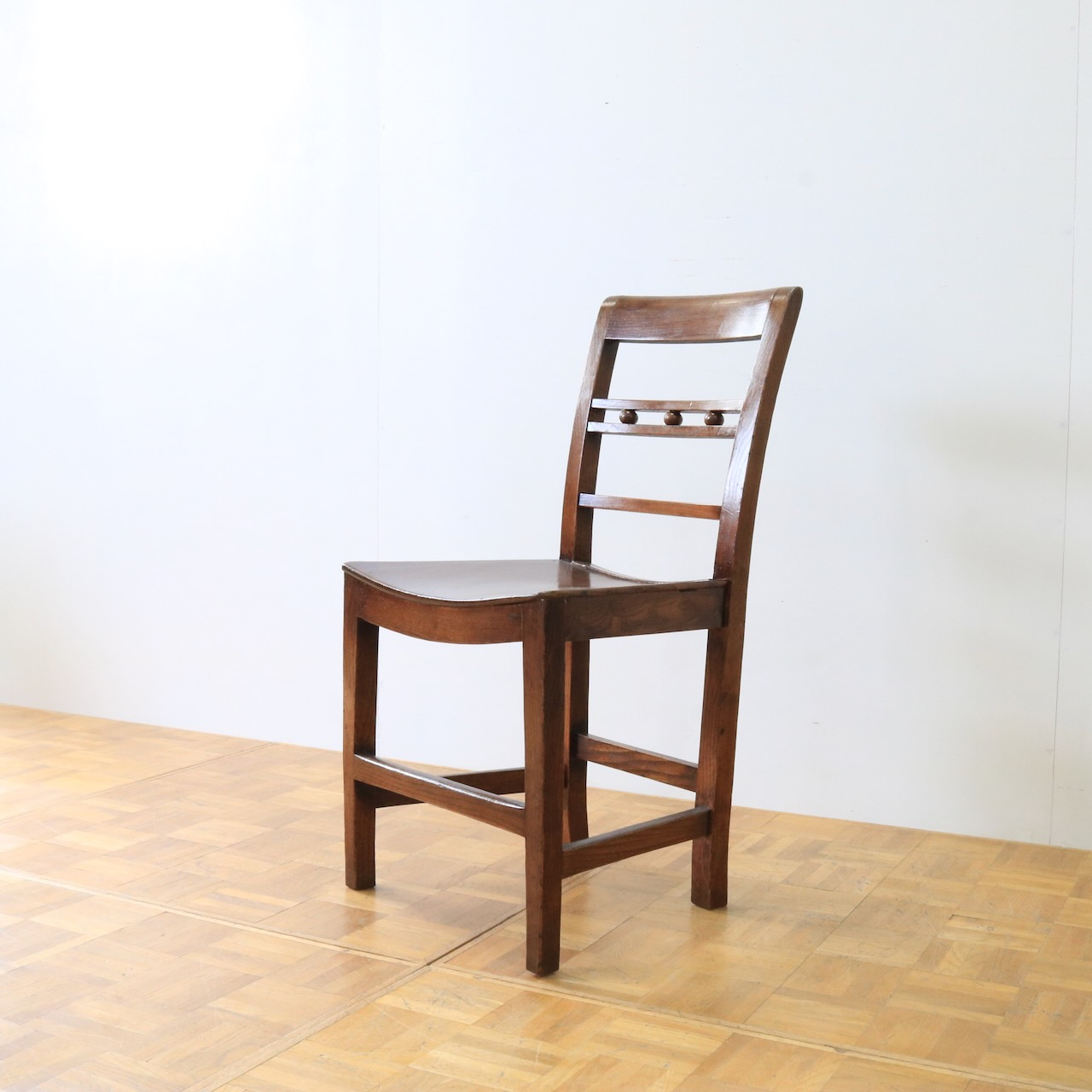 キッチンチェアー