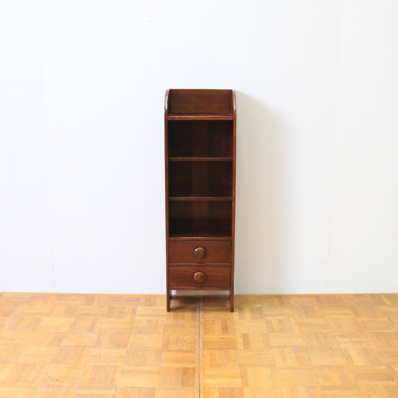 ブックシェルフ