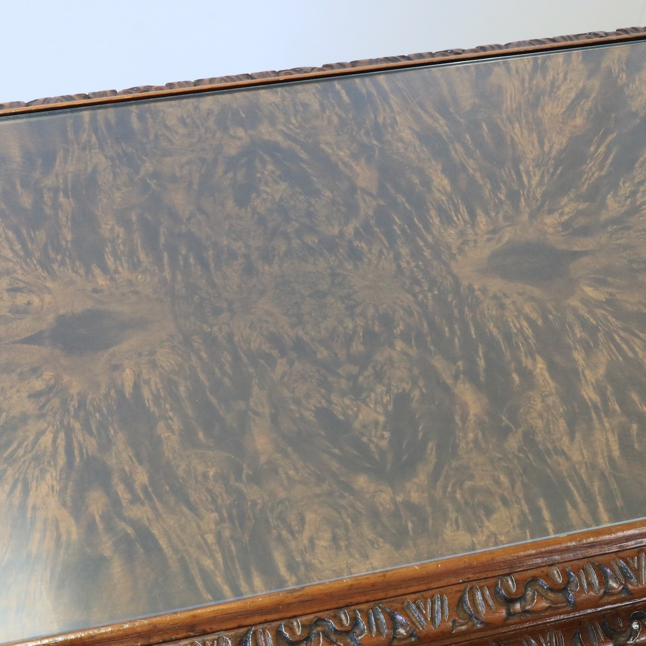 ネストテーブル