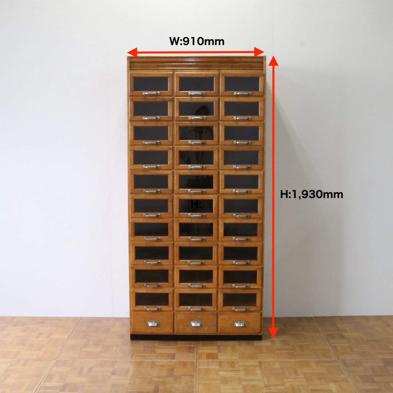 シャツキャビネット