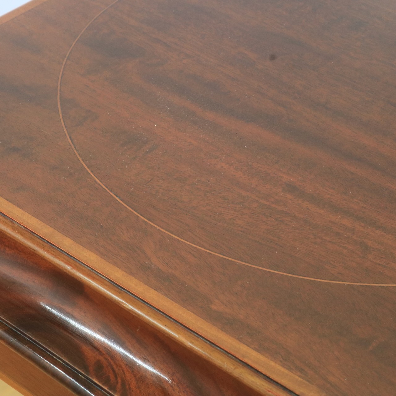 ショップキャビネット