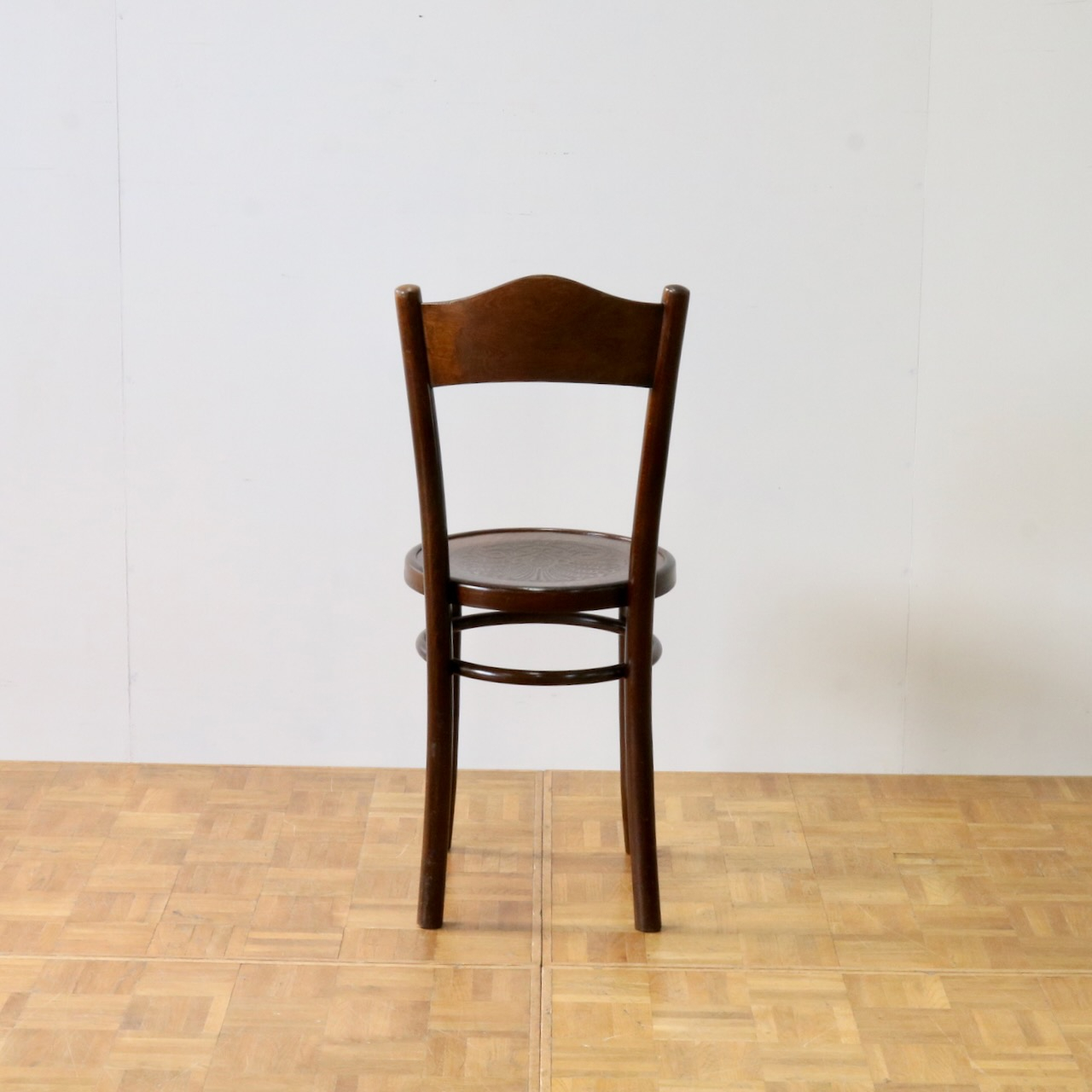 ベントウッドチェアー