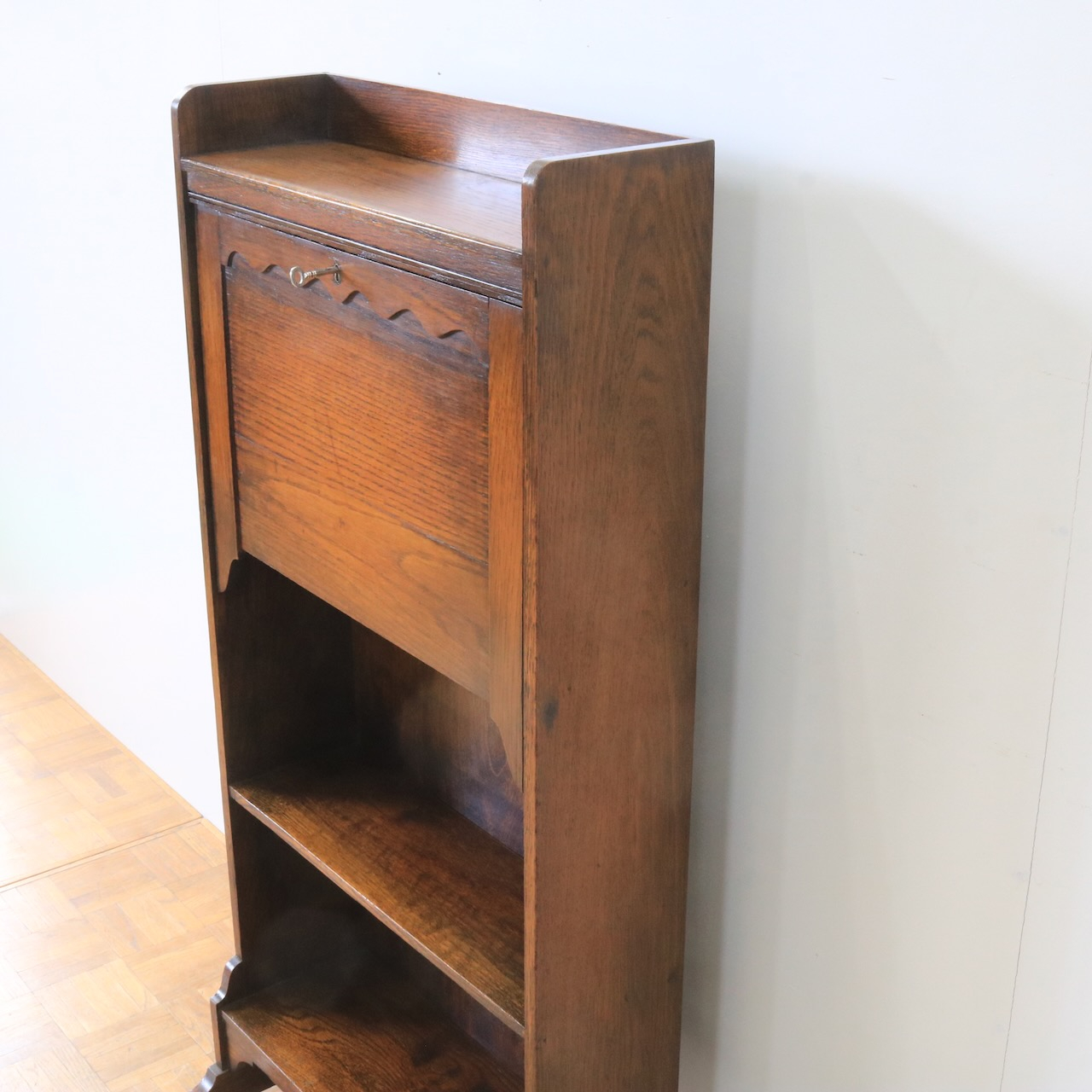 スチューデントビューロー