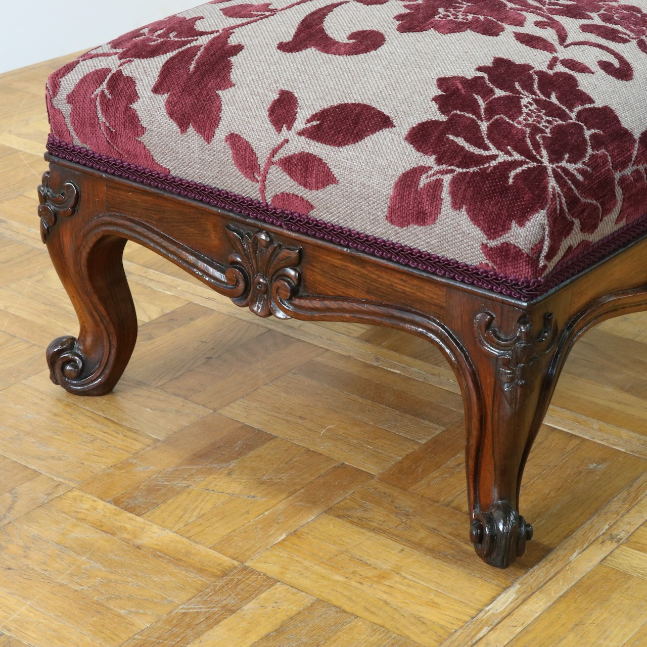 フットスツール