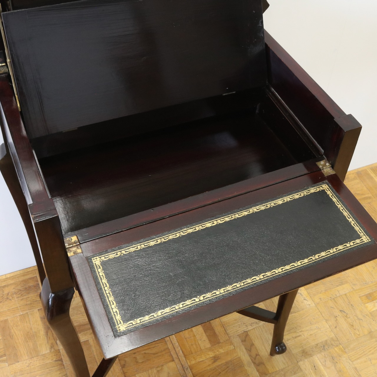 ライティングデスク