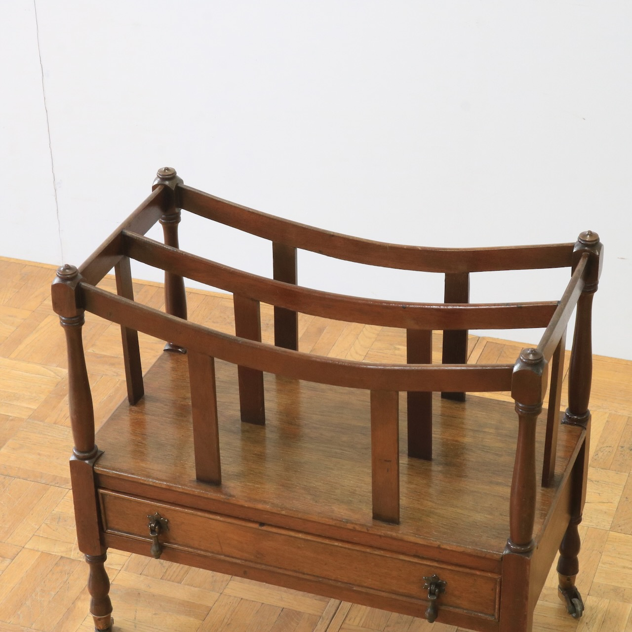 マガジンラック