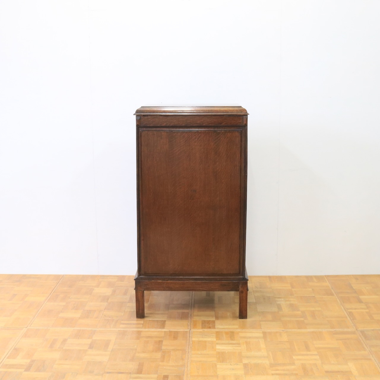 カクテルキャビネット