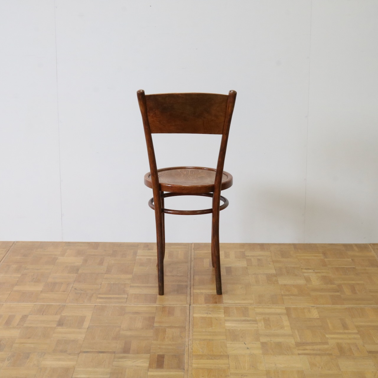 ベントウッドチェアー