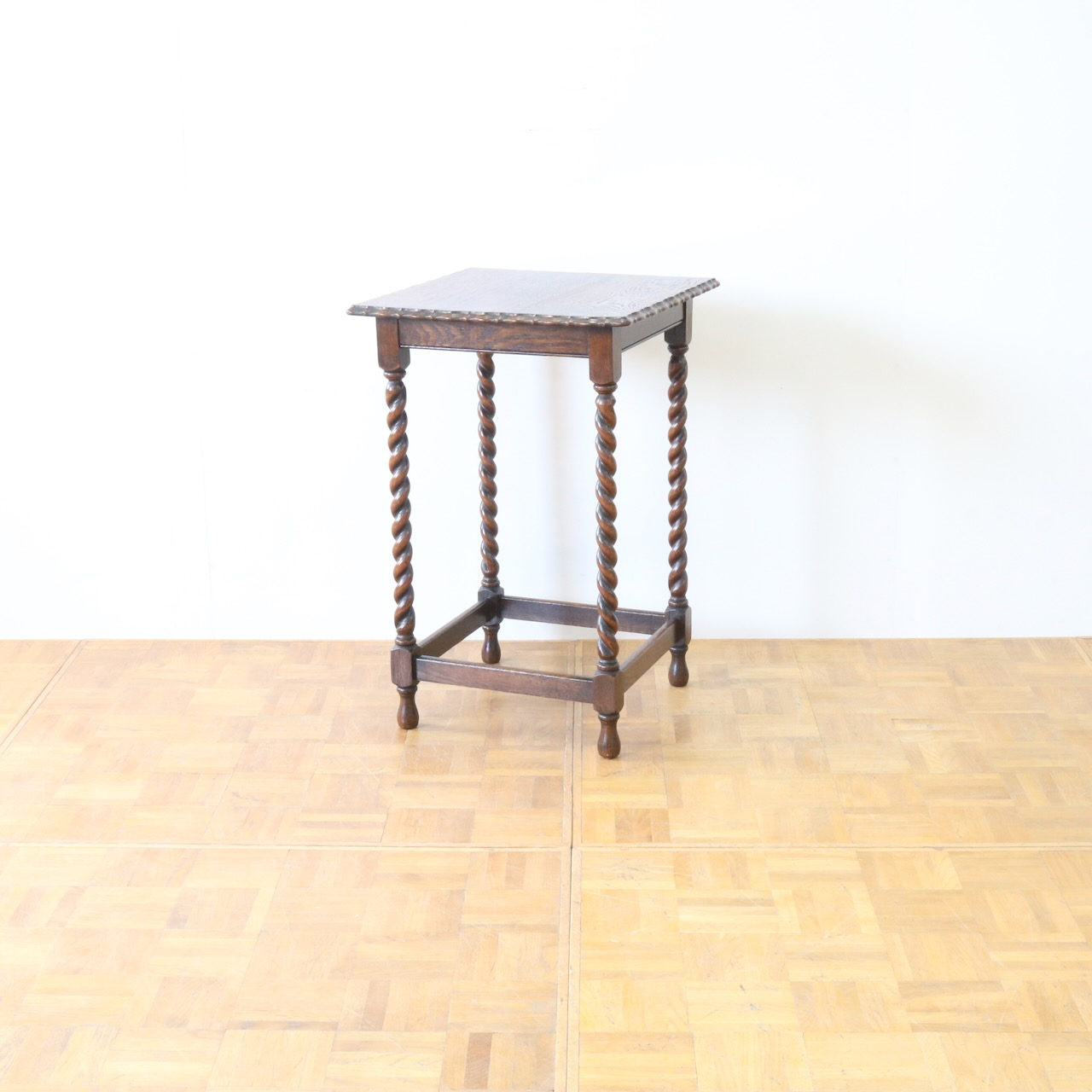 オケージョナルテーブル