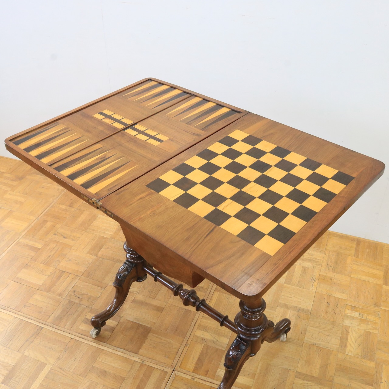 カードテーブル