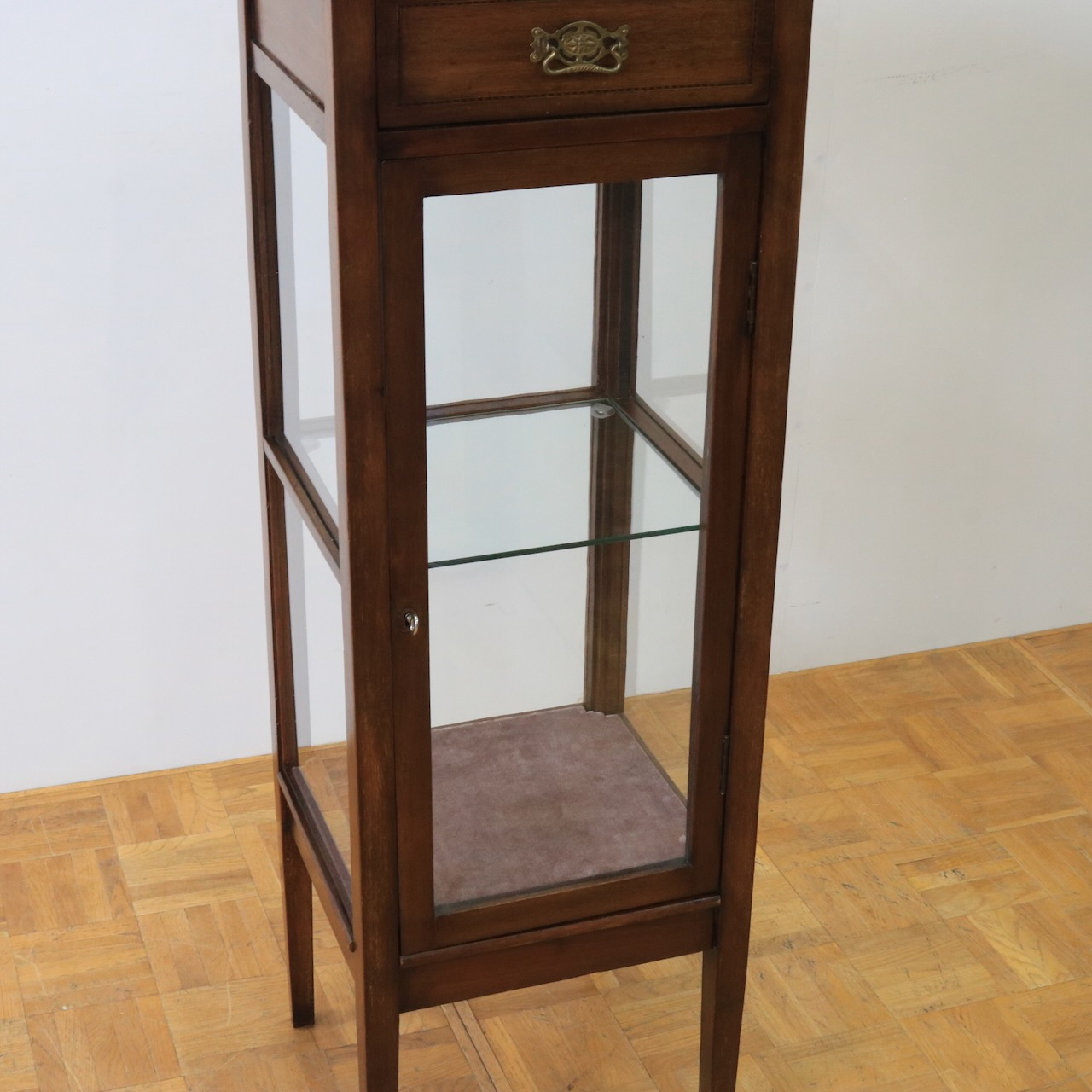 ショップキャビネット