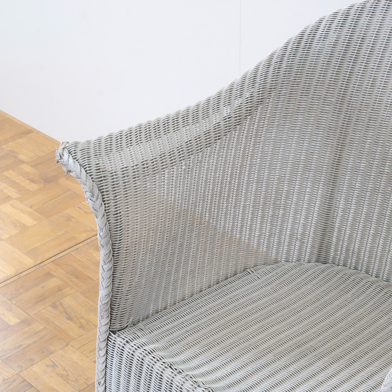 ロイドルームチェアー