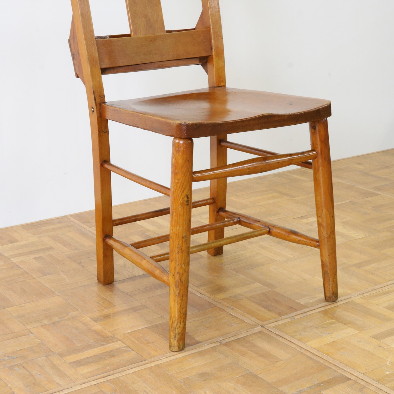 チャペルチェアー