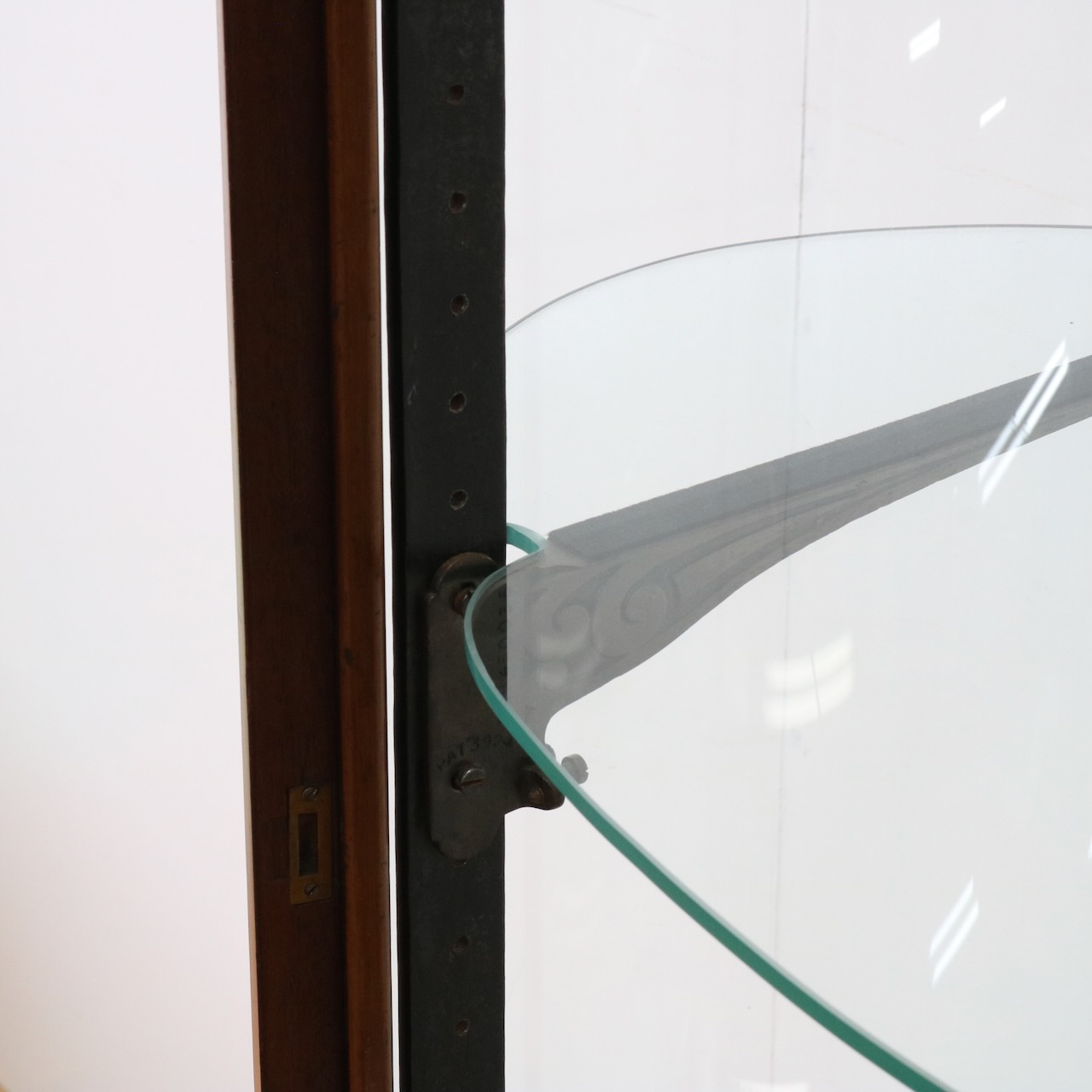 ショップキャビネット