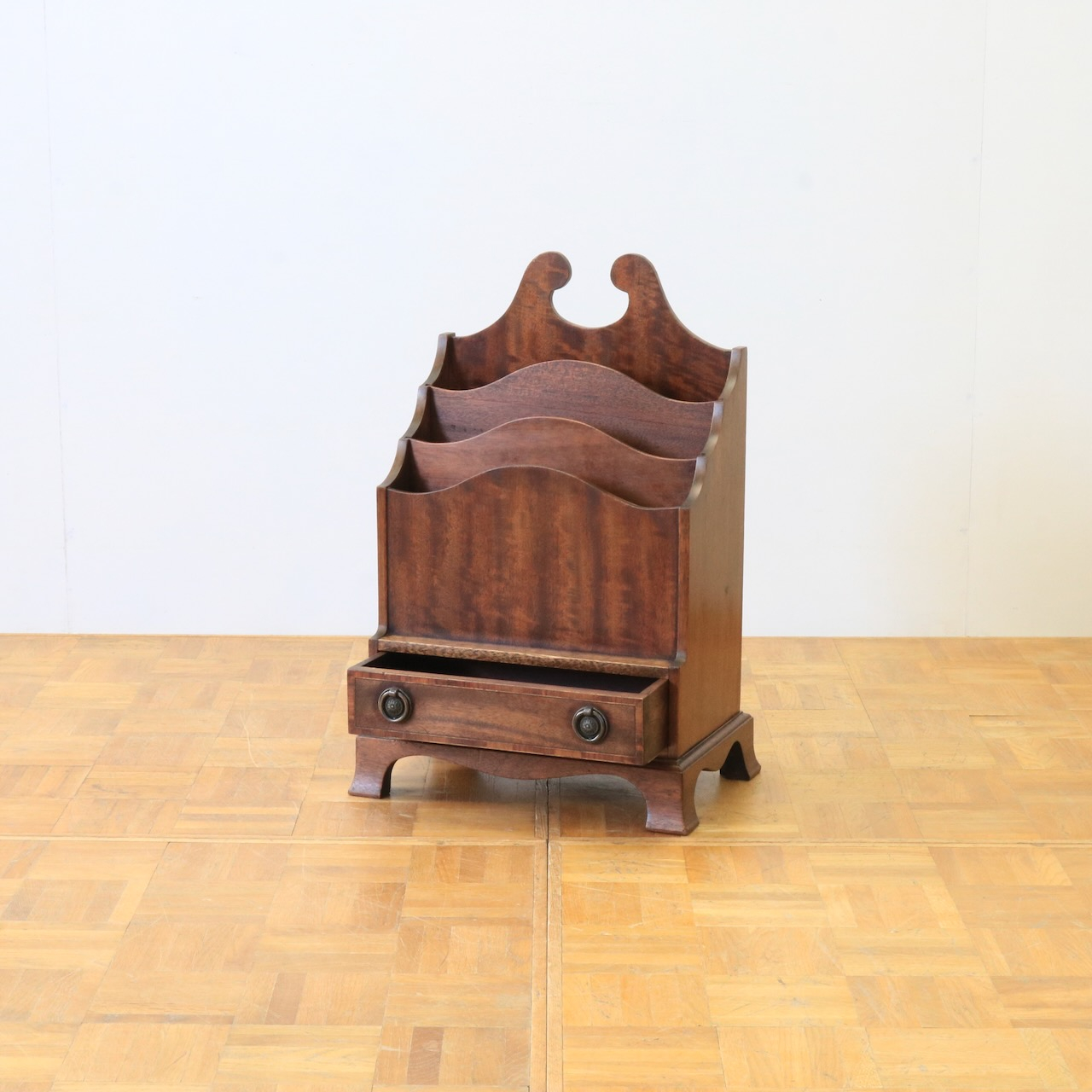 マガジンラック