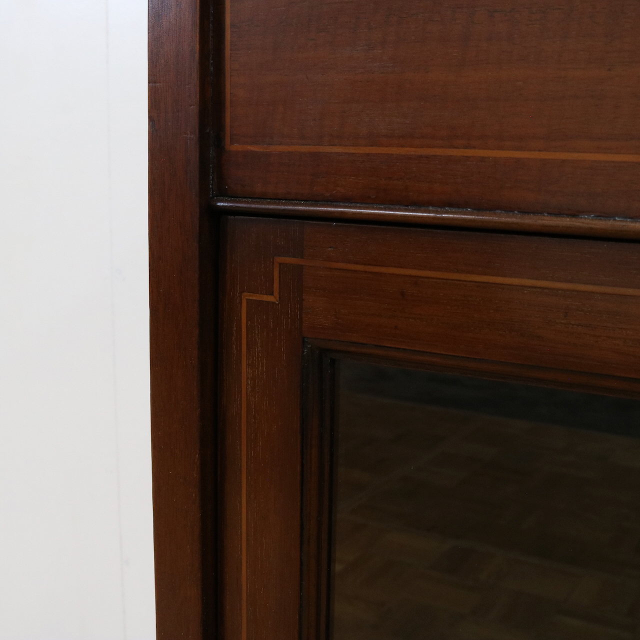 ジュエリーキャビネット