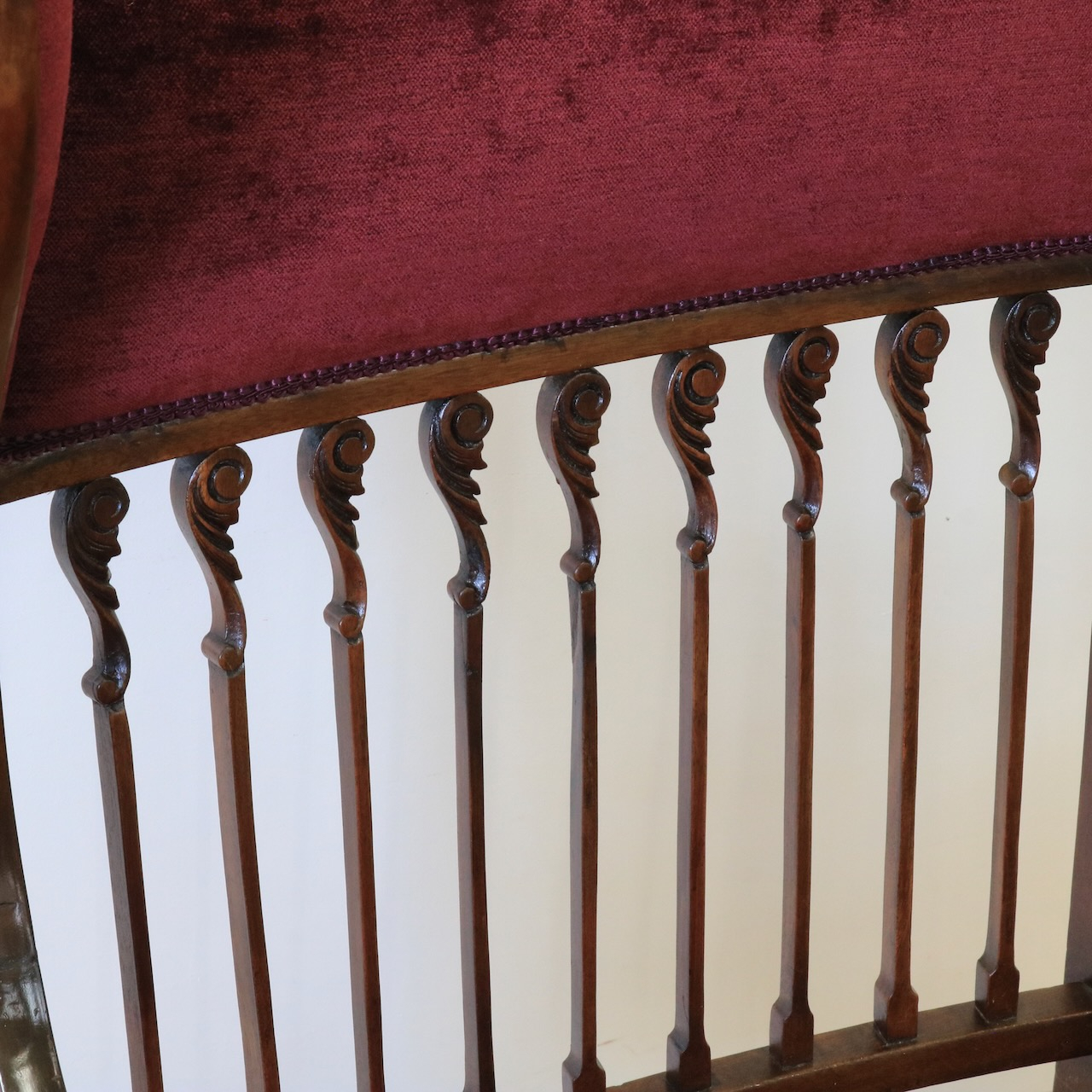 アームチェアー