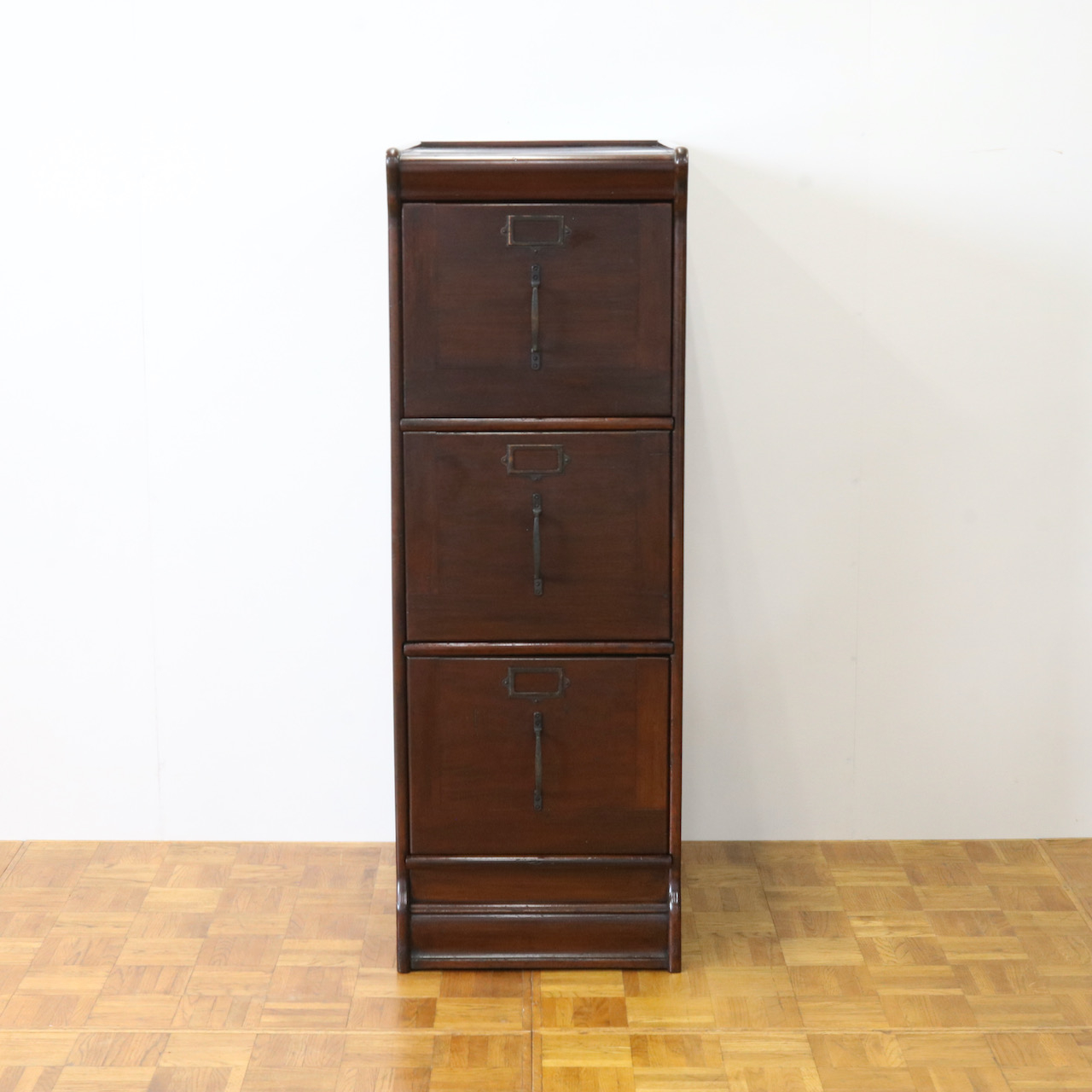 ファイリングキャビネット