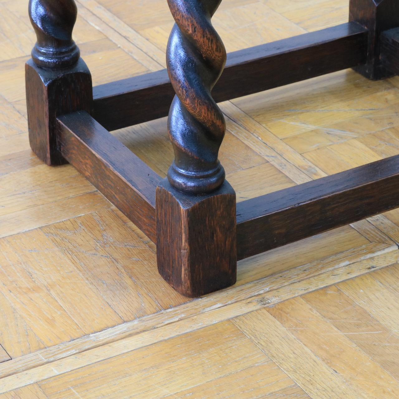 コーヒーテーブル