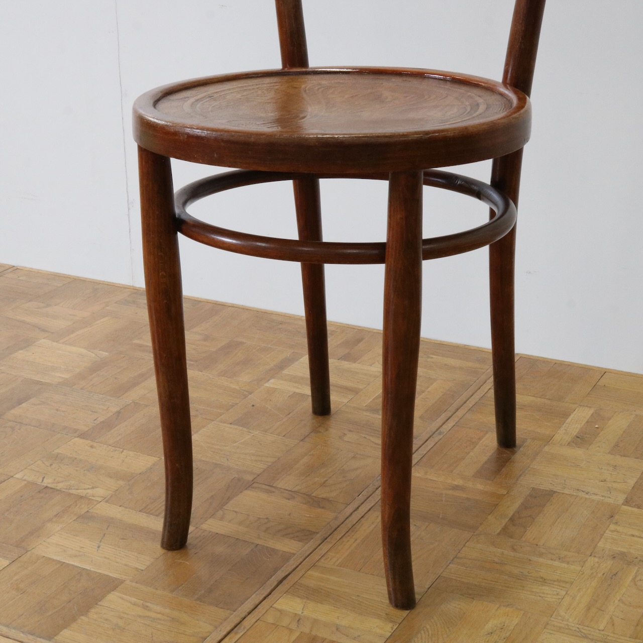 ベントウッドチェアー