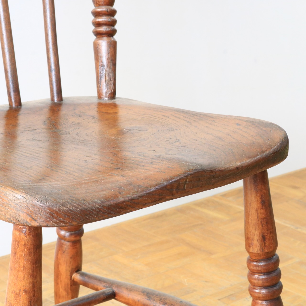 キッチンチェアー