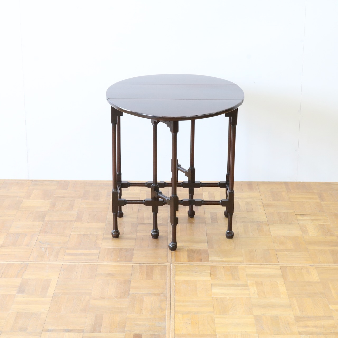 ゲートレッグテーブル