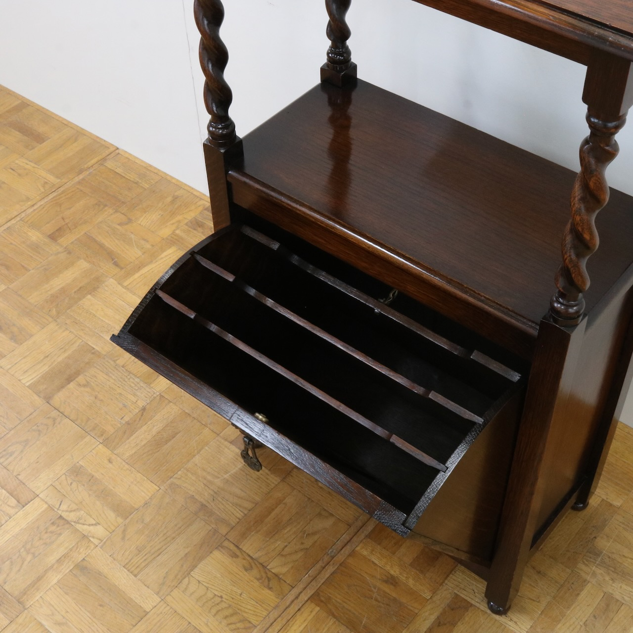 マガジンラック